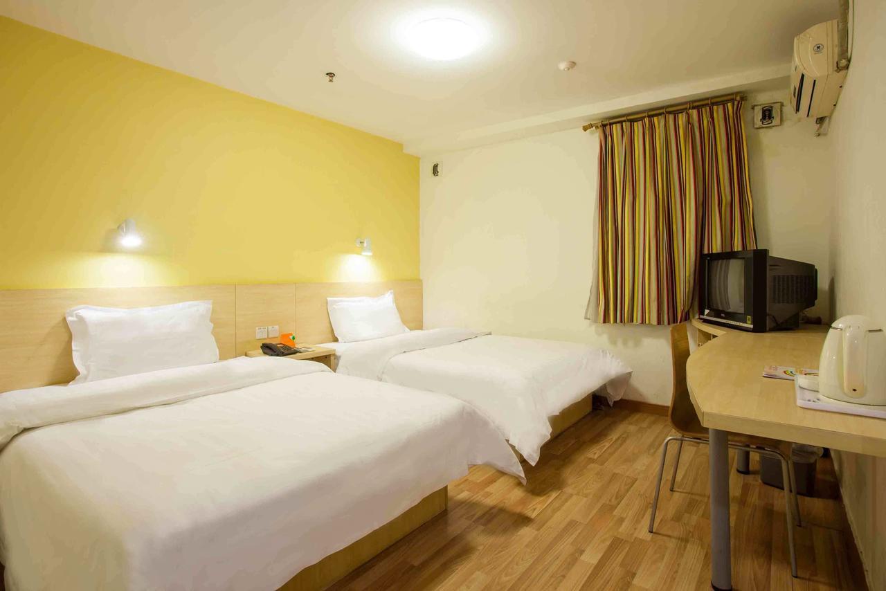 7Days Inn Chenzhou Guiyang Ouyanghai Avenue Room photo
